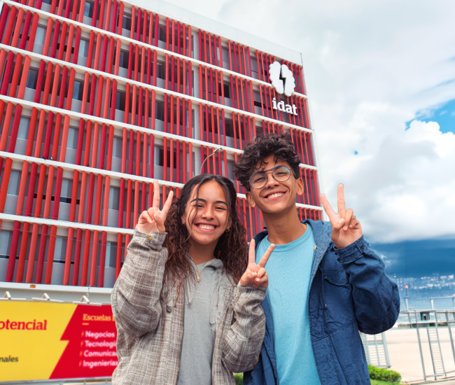 estudiante de la carrera de enfermería técnica - Idat