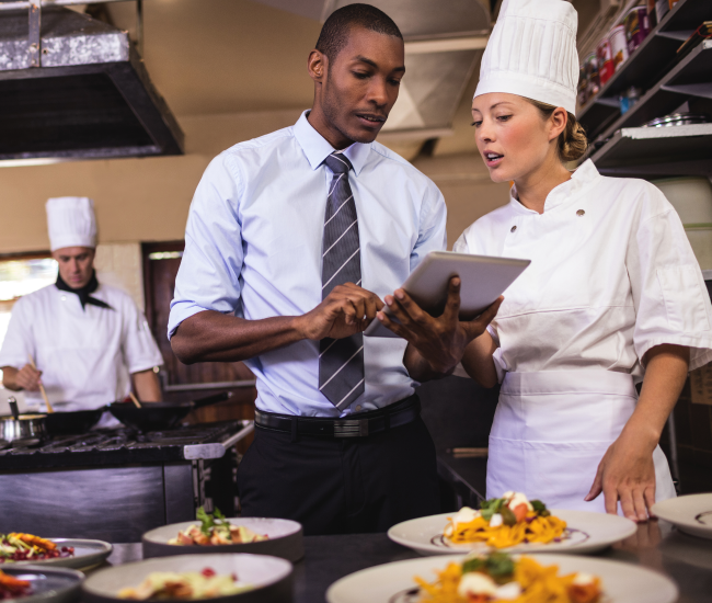 carreras de gestión de hoteles y restaurantes - Idat